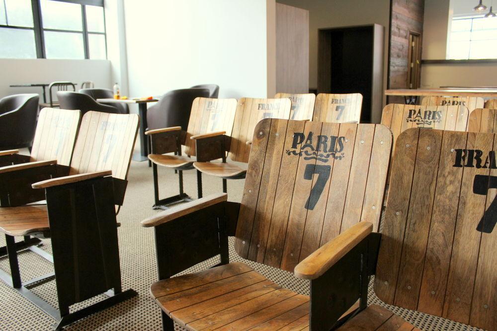Urbanz Pansiyon Christchurch Dış mekan fotoğraf The classroom at the Paris Observatory