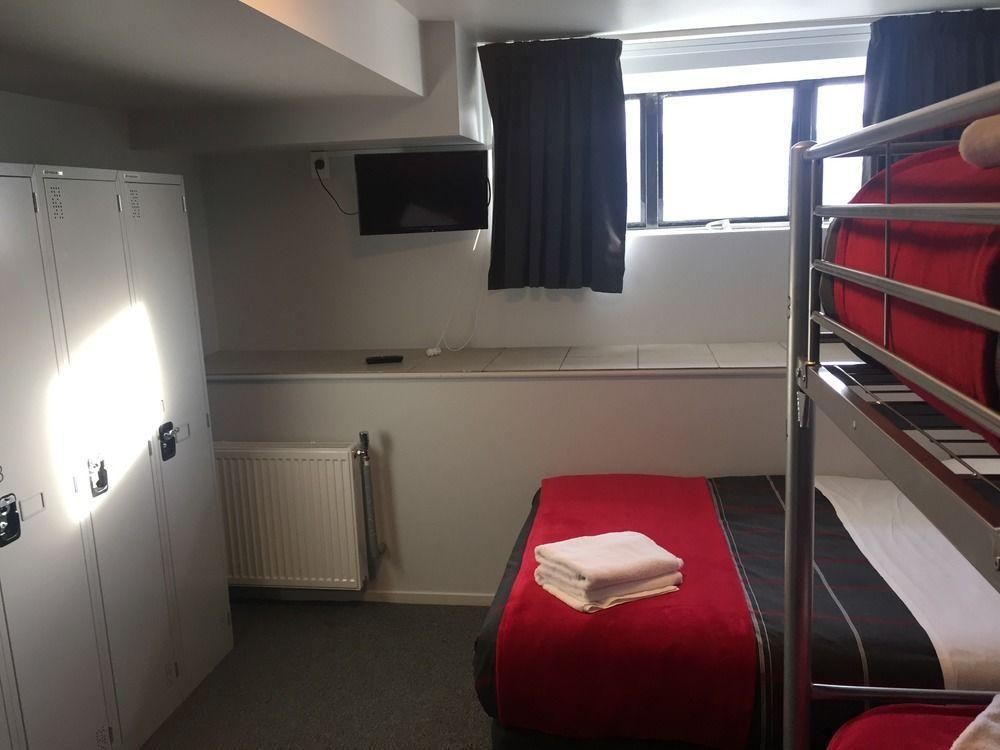 Urbanz Pansiyon Christchurch Dış mekan fotoğraf A room at the hotel